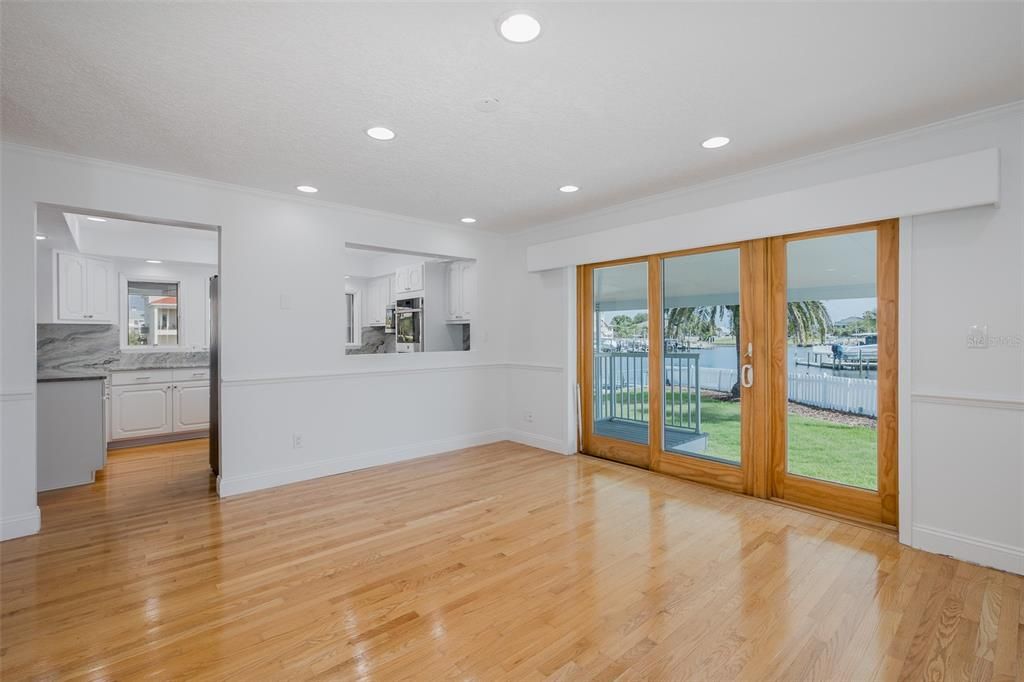 На продажу: $1,390,000 (5 спален, 4 ванн, 4489 Квадратных фут)