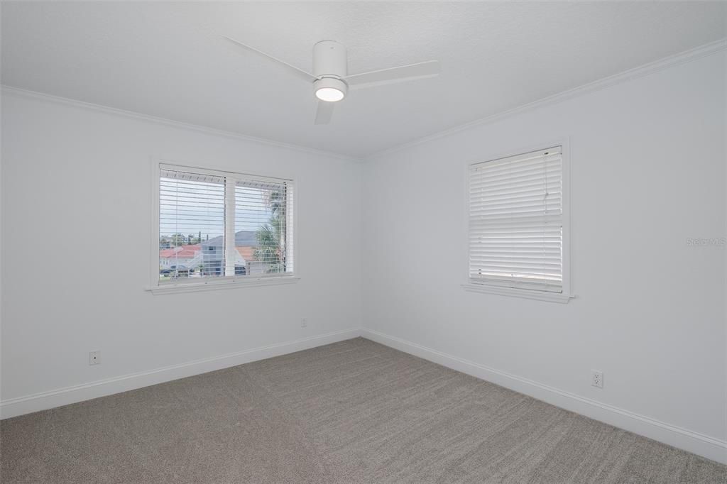 На продажу: $1,390,000 (5 спален, 4 ванн, 4489 Квадратных фут)