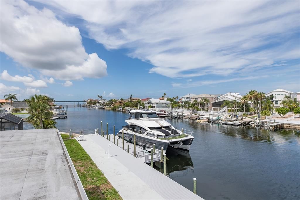 На продажу: $1,390,000 (5 спален, 4 ванн, 4489 Квадратных фут)