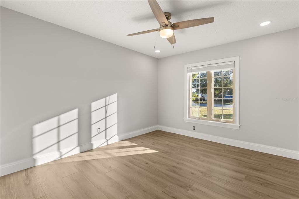 For Rent: $2,600 (4 beds, 2 baths, 1390 Square Feet)