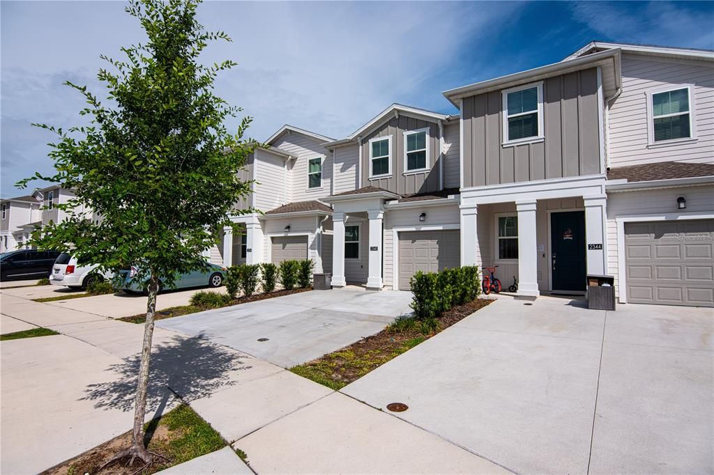 Active With Contract: $2,100 (3 beds, 2 baths, 1793 Square Feet)