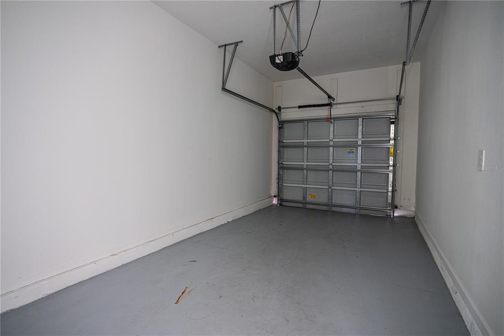 Active With Contract: $2,100 (3 beds, 2 baths, 1793 Square Feet)