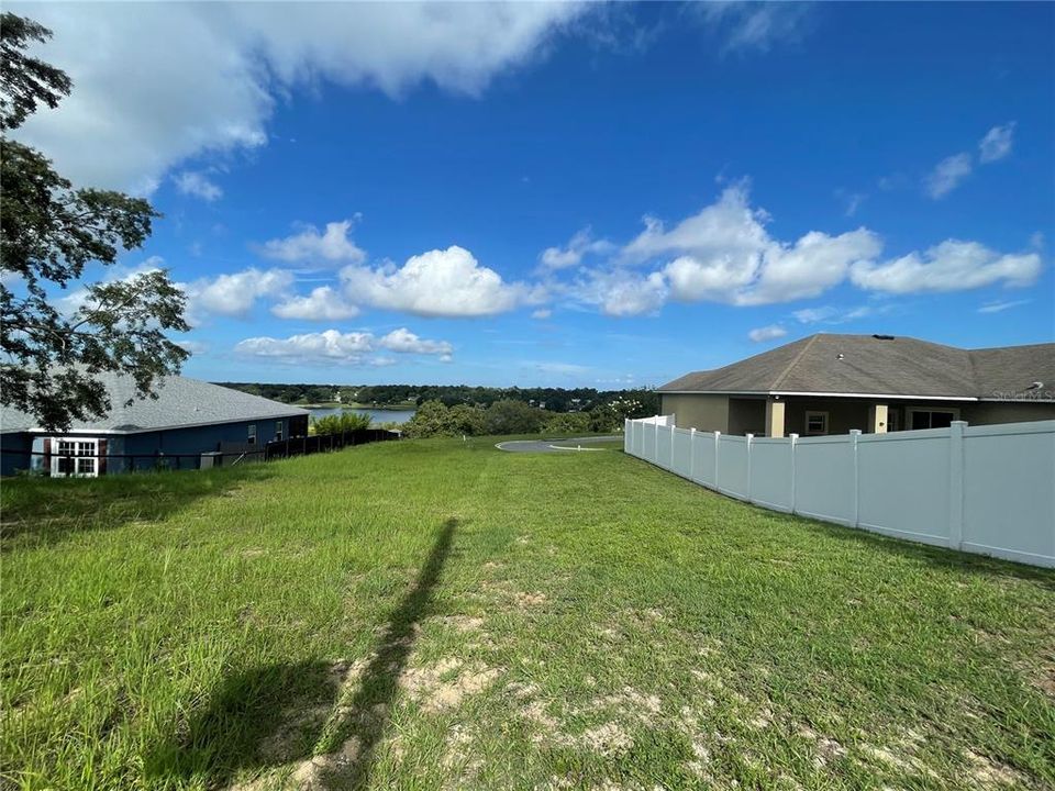 待售: $185,000 (1.77 acres)