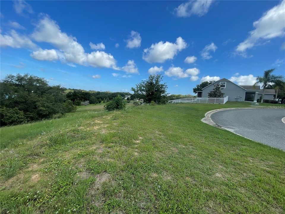 待售: $185,000 (1.77 acres)