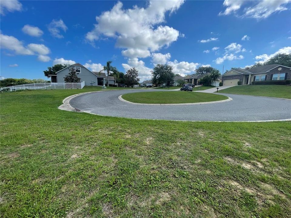 待售: $185,000 (1.77 acres)