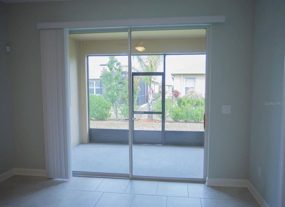 En Venta: $240,000 (2 camas, 2 baños, 1385 Pies cuadrados)