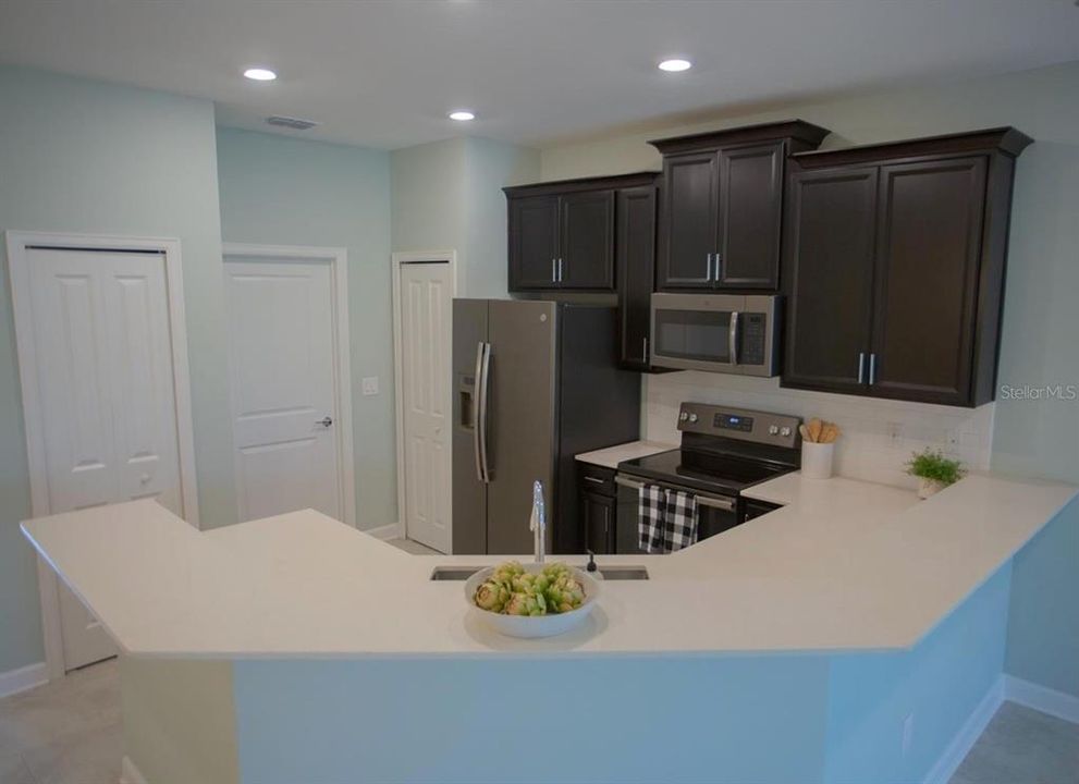 En Venta: $240,000 (2 camas, 2 baños, 1385 Pies cuadrados)