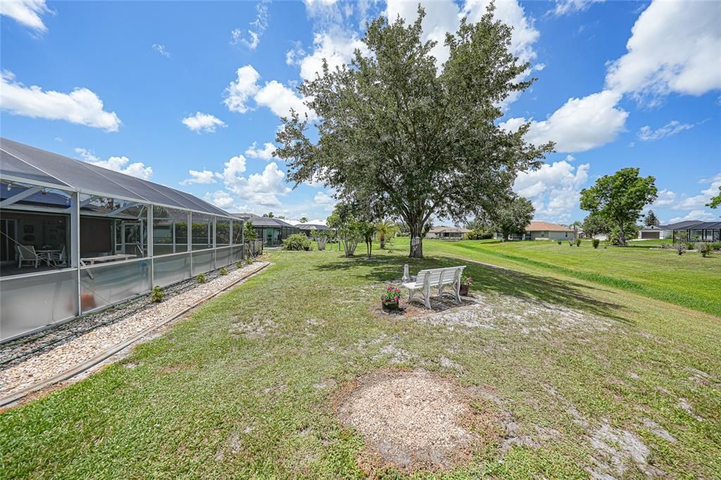 合同活跃: $350,000 (3 贝兹, 2 浴室, 1671 平方英尺)