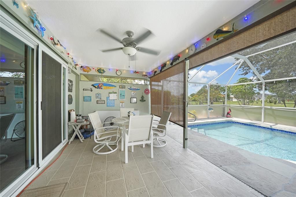 合同活跃: $350,000 (3 贝兹, 2 浴室, 1671 平方英尺)