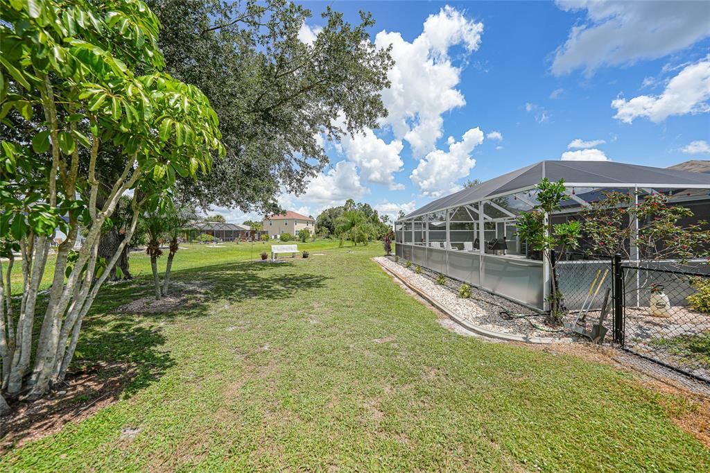 合同活跃: $350,000 (3 贝兹, 2 浴室, 1671 平方英尺)