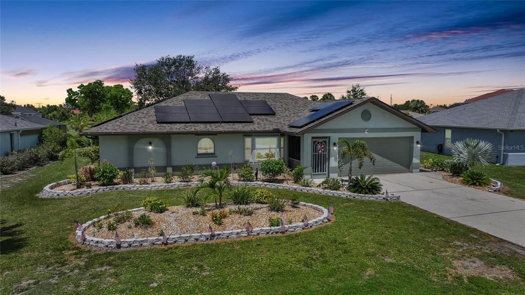 合同活跃: $350,000 (3 贝兹, 2 浴室, 1671 平方英尺)