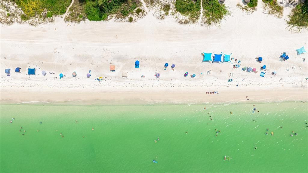 待售: $745,000 (2 贝兹, 1 浴室, 651 平方英尺)