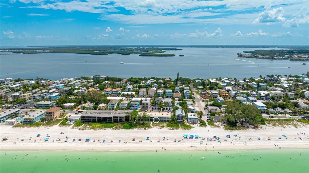 待售: $745,000 (2 贝兹, 1 浴室, 651 平方英尺)