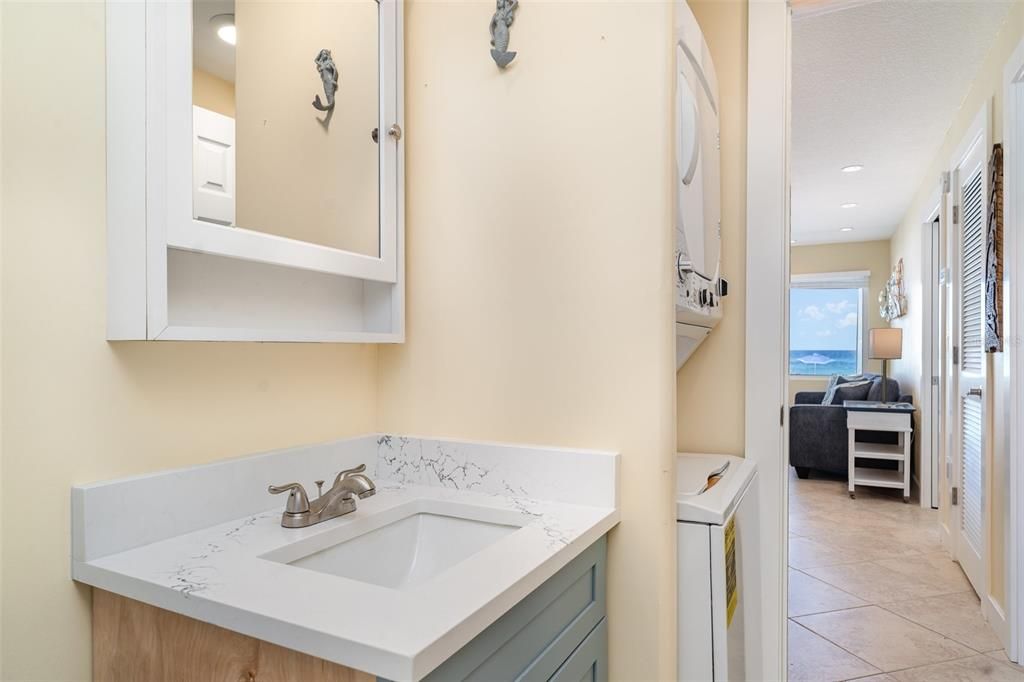 待售: $745,000 (2 贝兹, 1 浴室, 651 平方英尺)