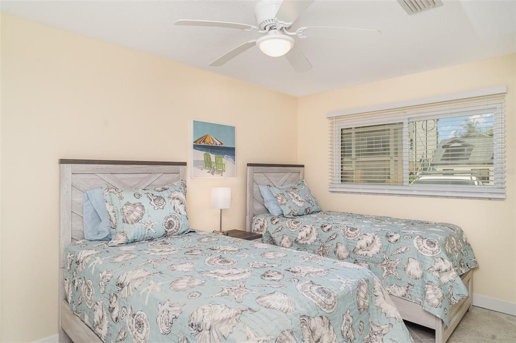 待售: $745,000 (2 贝兹, 1 浴室, 651 平方英尺)