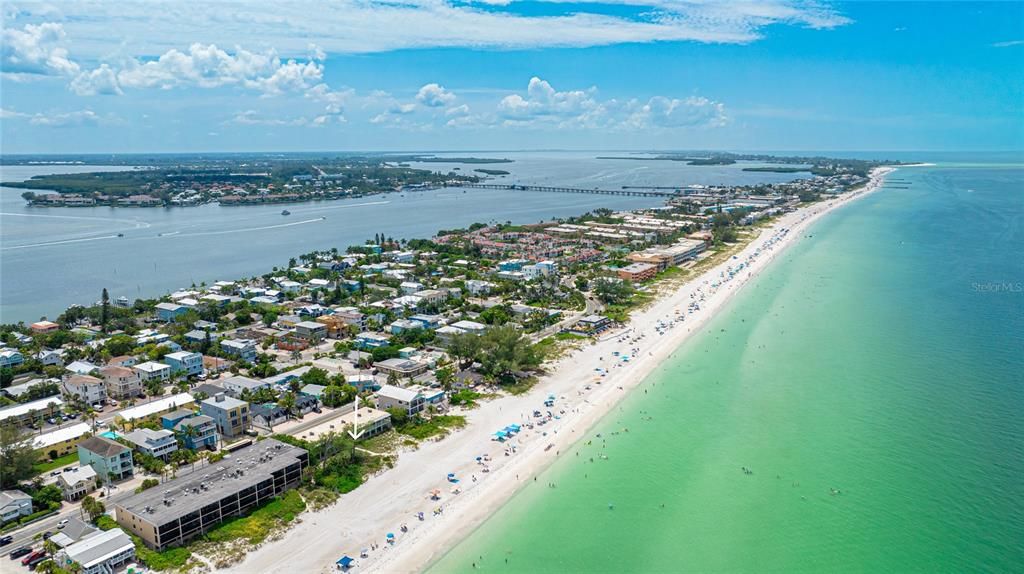 待售: $745,000 (2 贝兹, 1 浴室, 651 平方英尺)