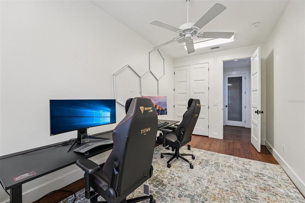 待售: $2,725,000 (7 贝兹, 6 浴室, 8047 平方英尺)