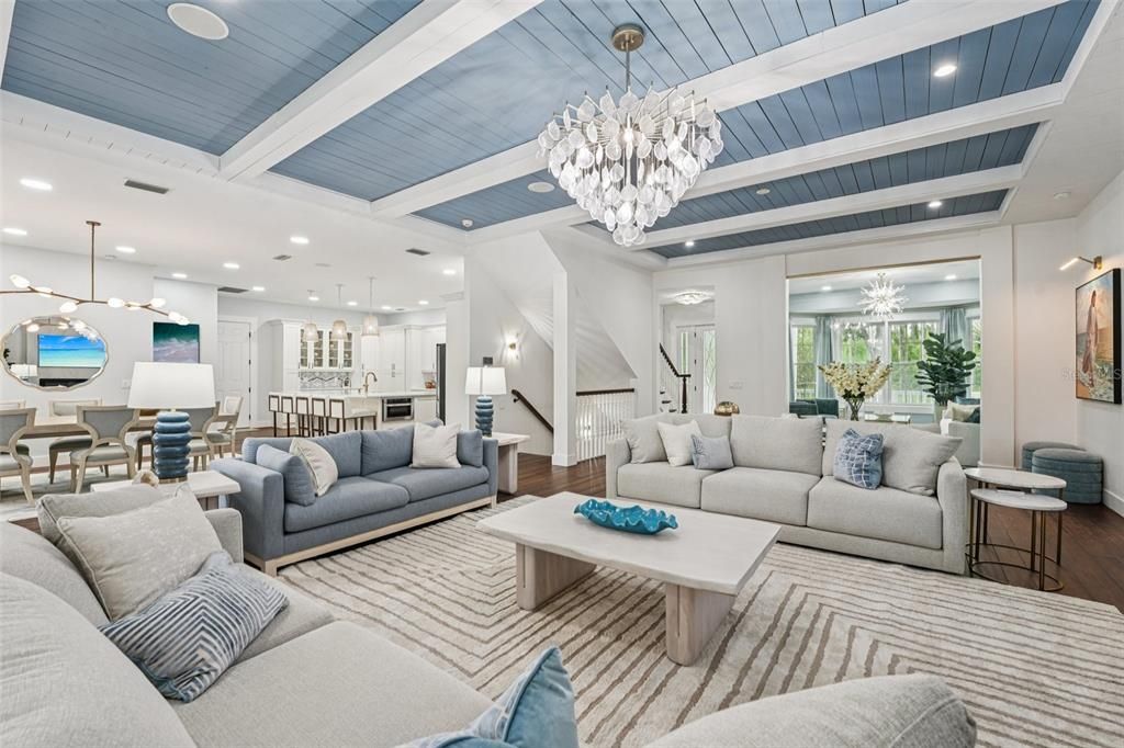 待售: $2,725,000 (7 贝兹, 6 浴室, 8047 平方英尺)