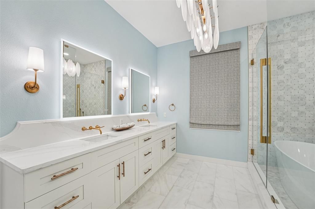 待售: $2,725,000 (7 贝兹, 6 浴室, 8047 平方英尺)