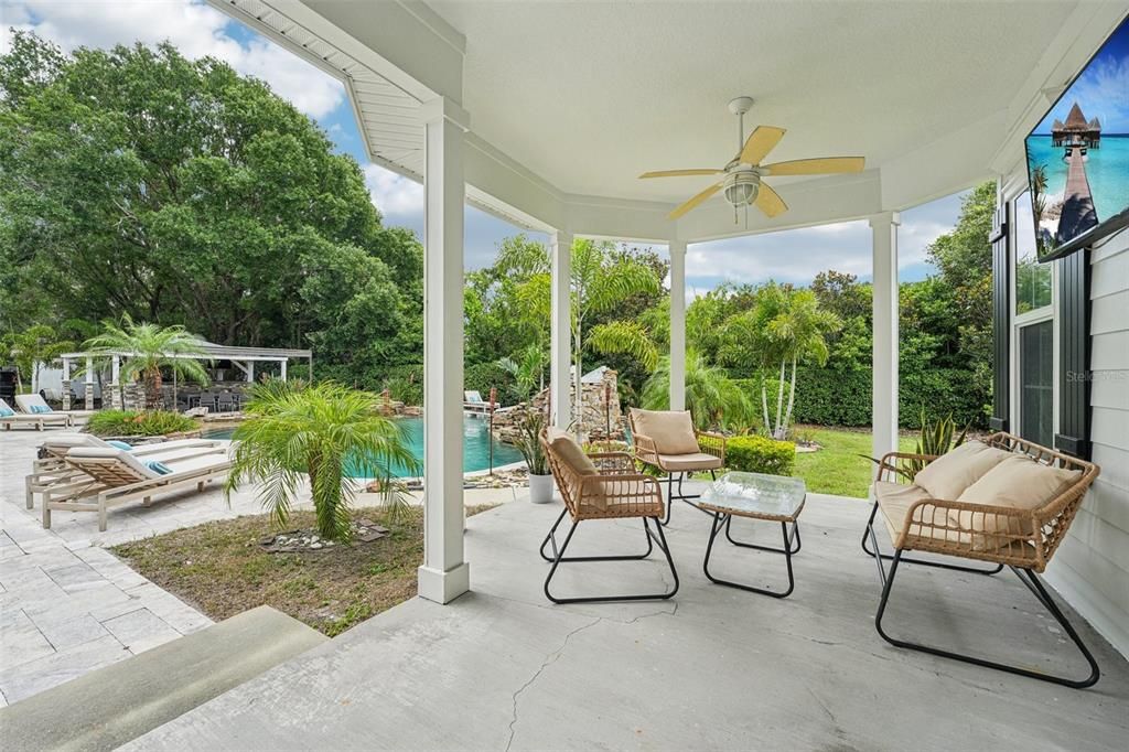 待售: $2,725,000 (7 贝兹, 6 浴室, 8047 平方英尺)