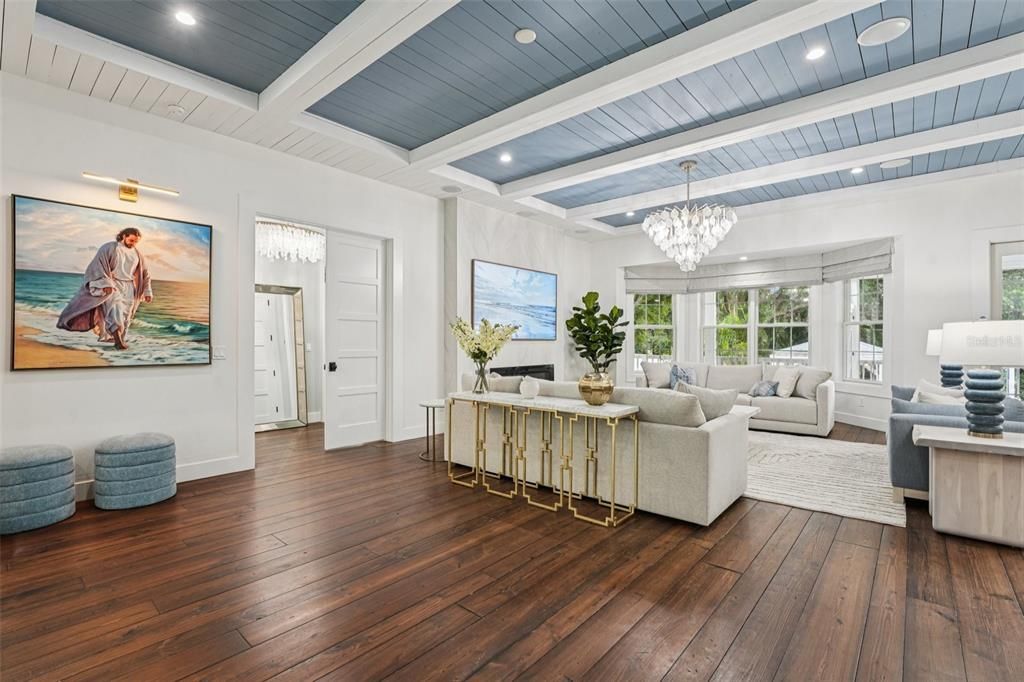 待售: $2,725,000 (7 贝兹, 6 浴室, 8047 平方英尺)