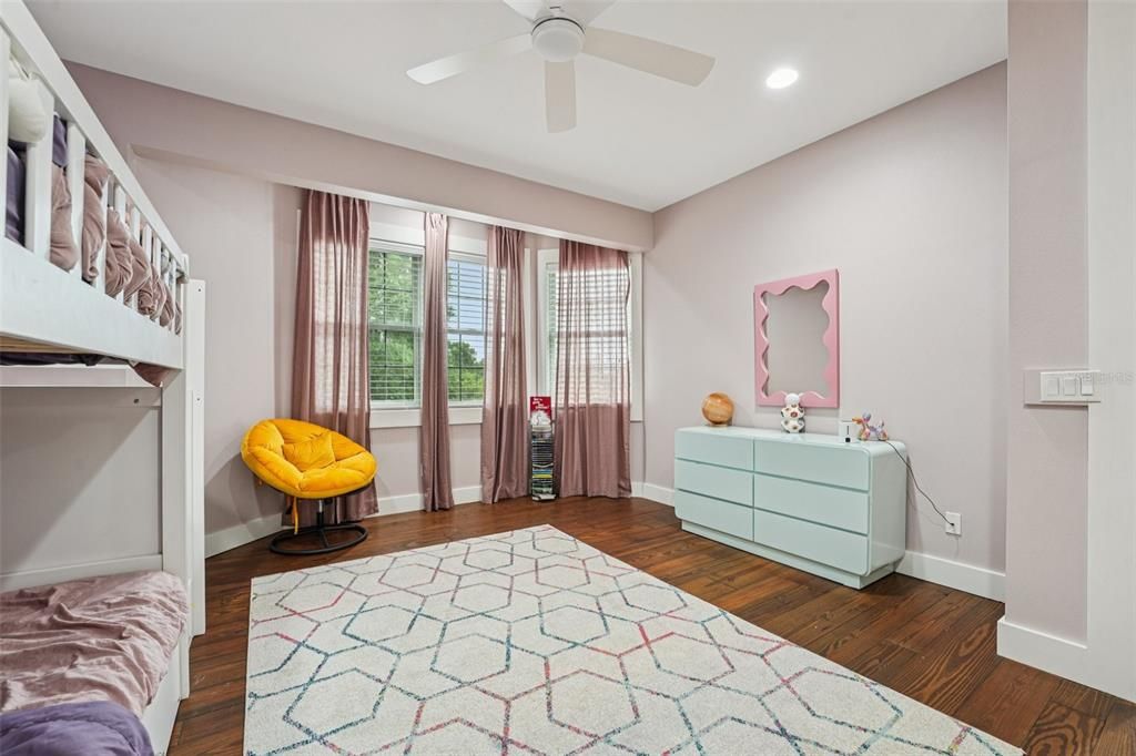 待售: $2,725,000 (7 贝兹, 6 浴室, 8047 平方英尺)