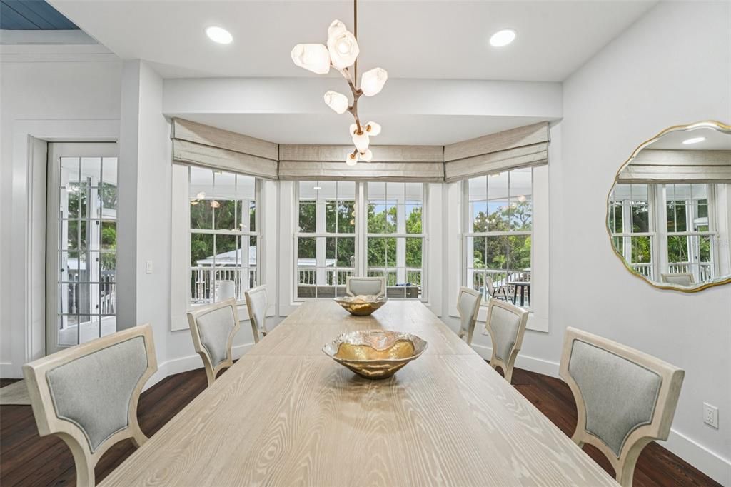 待售: $2,725,000 (7 贝兹, 6 浴室, 8047 平方英尺)