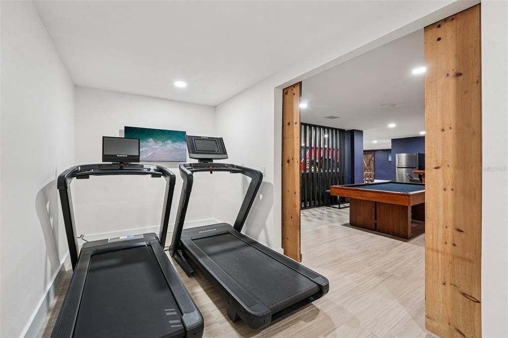 待售: $2,725,000 (7 贝兹, 6 浴室, 8047 平方英尺)