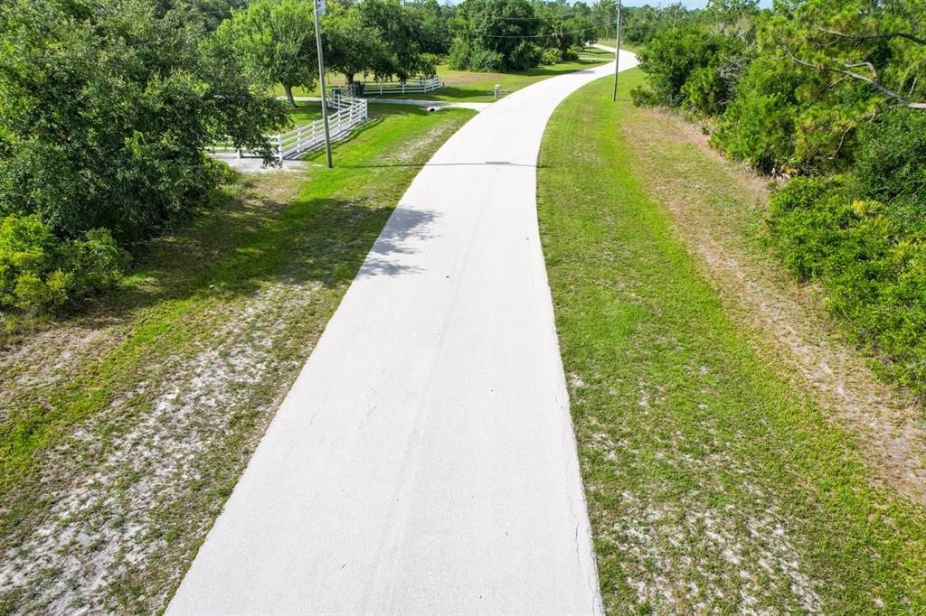 待售: $139,900 (5.30 acres)