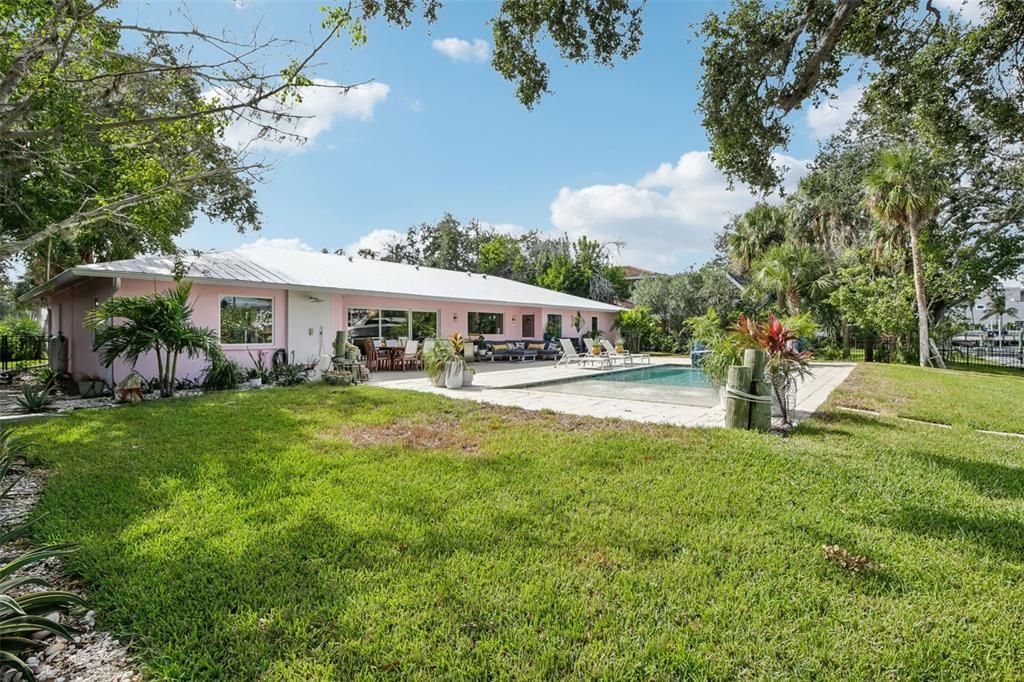 出租: $13,000 (3 贝兹, 2 浴室, 1871 平方英尺)