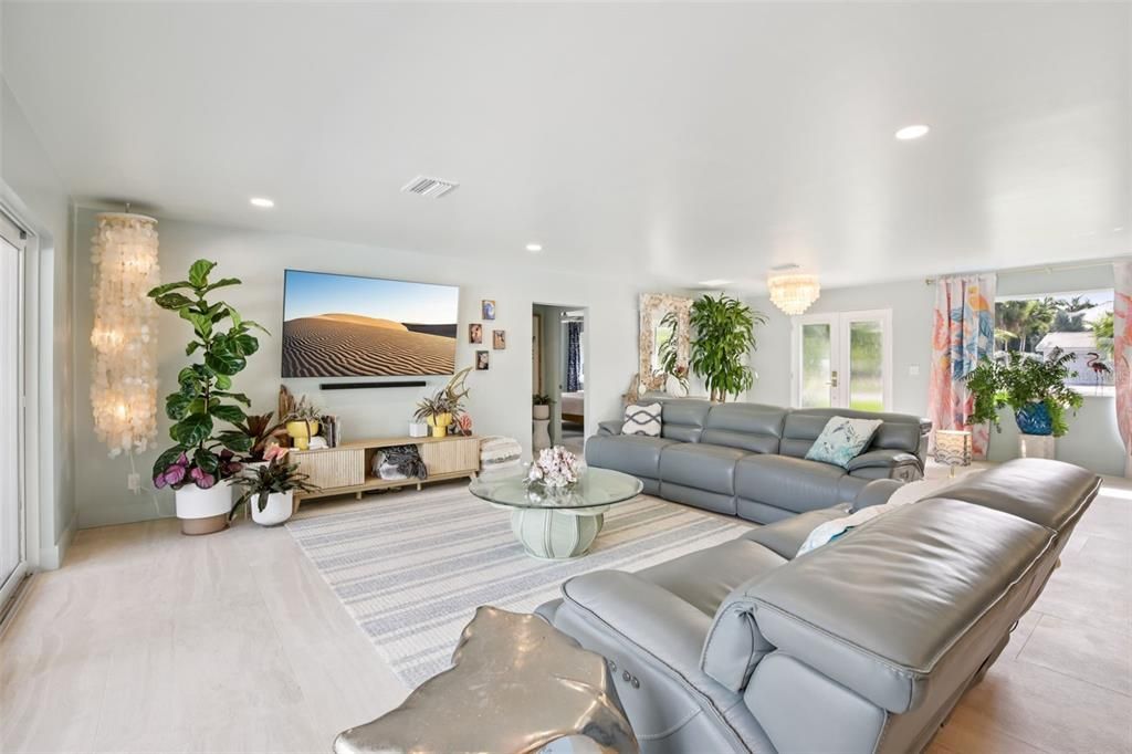 出租: $13,000 (3 贝兹, 2 浴室, 1871 平方英尺)