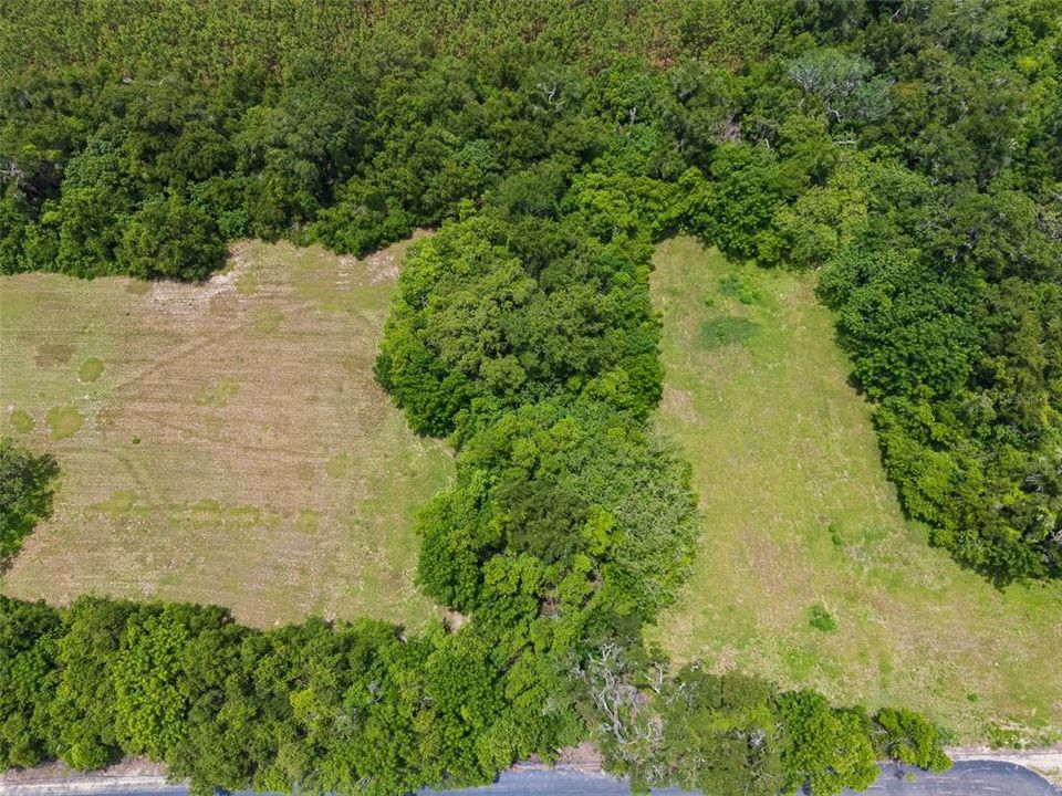 На продажу: $624,999 (11.70 acres)