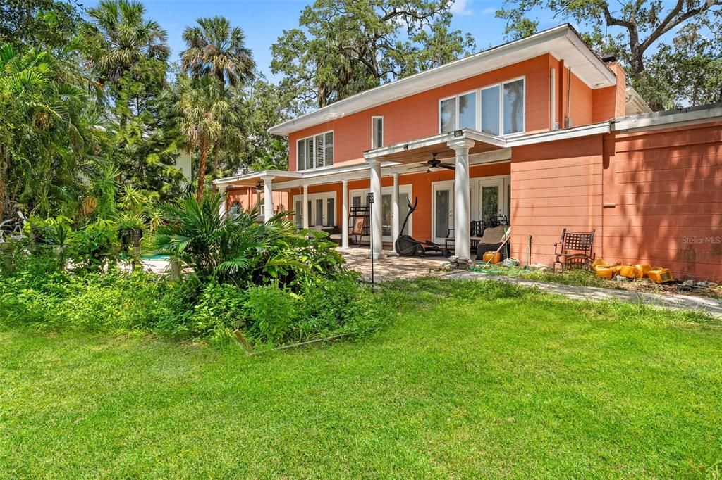 Под контрактом: $999,999 (4 спален, 2 ванн, 2757 Квадратных фут)