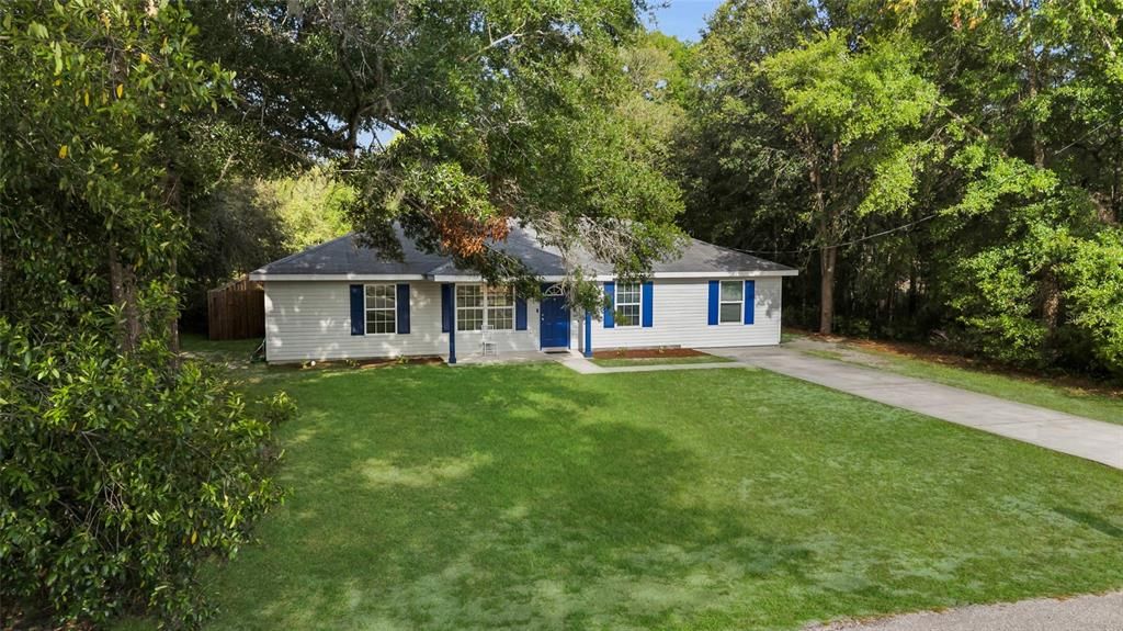 Recently Sold: $210,000 (4 beds, 2 baths, 1359 Square Feet)