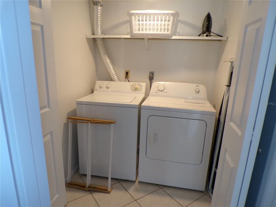 Activo con contrato: $499,000 (2 camas, 2 baños, 1080 Pies cuadrados)