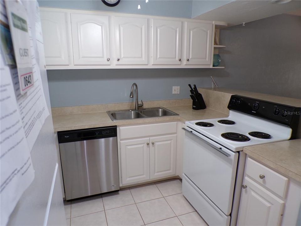 Activo con contrato: $499,000 (2 camas, 2 baños, 1080 Pies cuadrados)