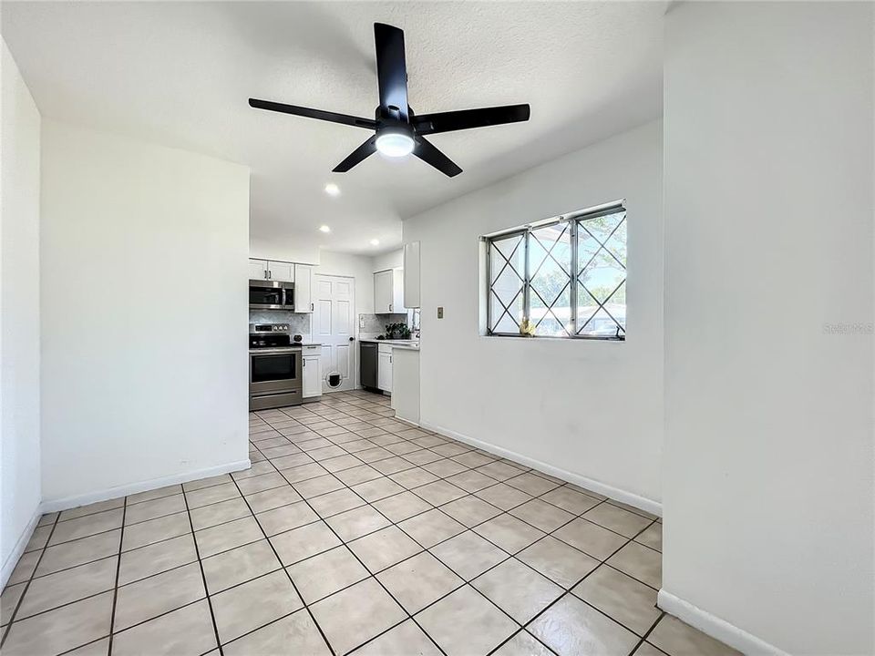 For Sale: $345,000 (4 beds, 2 baths, 1579 Square Feet)