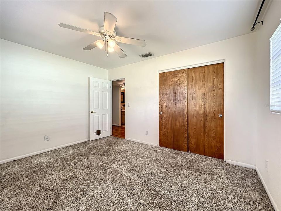 For Sale: $345,000 (4 beds, 2 baths, 1579 Square Feet)