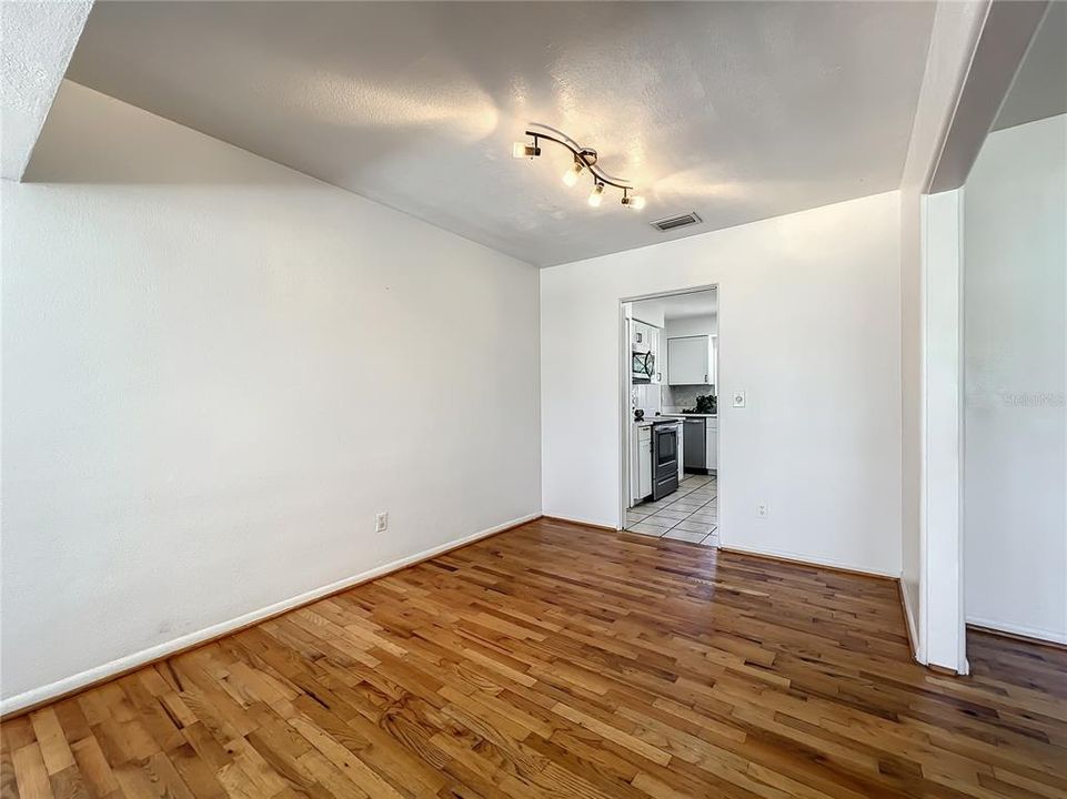 For Sale: $345,000 (4 beds, 2 baths, 1579 Square Feet)