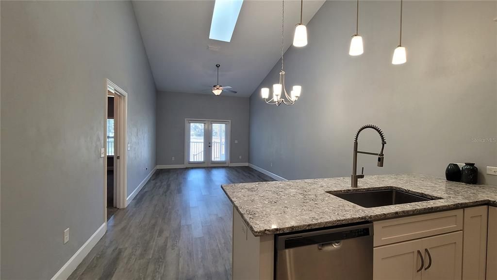 For Rent: $2,200 (2 beds, 2 baths, 1515 Square Feet)