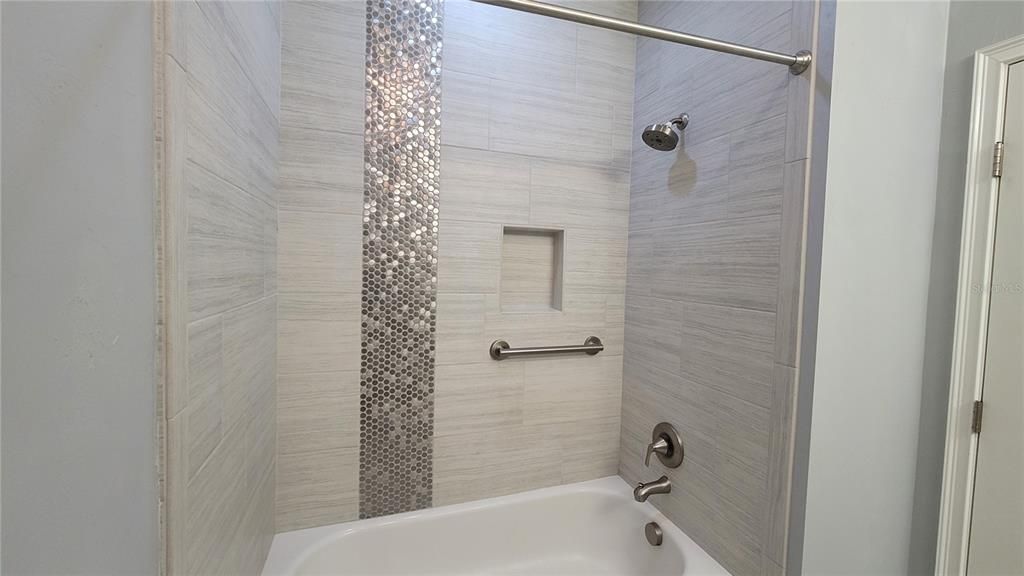 For Rent: $2,200 (2 beds, 2 baths, 1515 Square Feet)