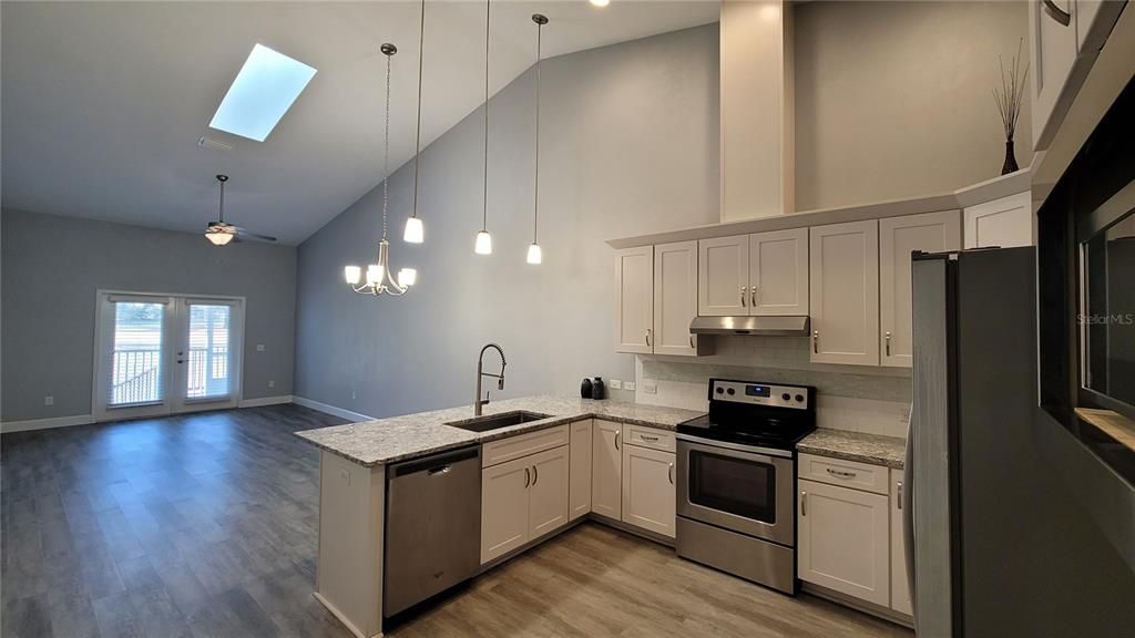 For Rent: $2,200 (2 beds, 2 baths, 1515 Square Feet)