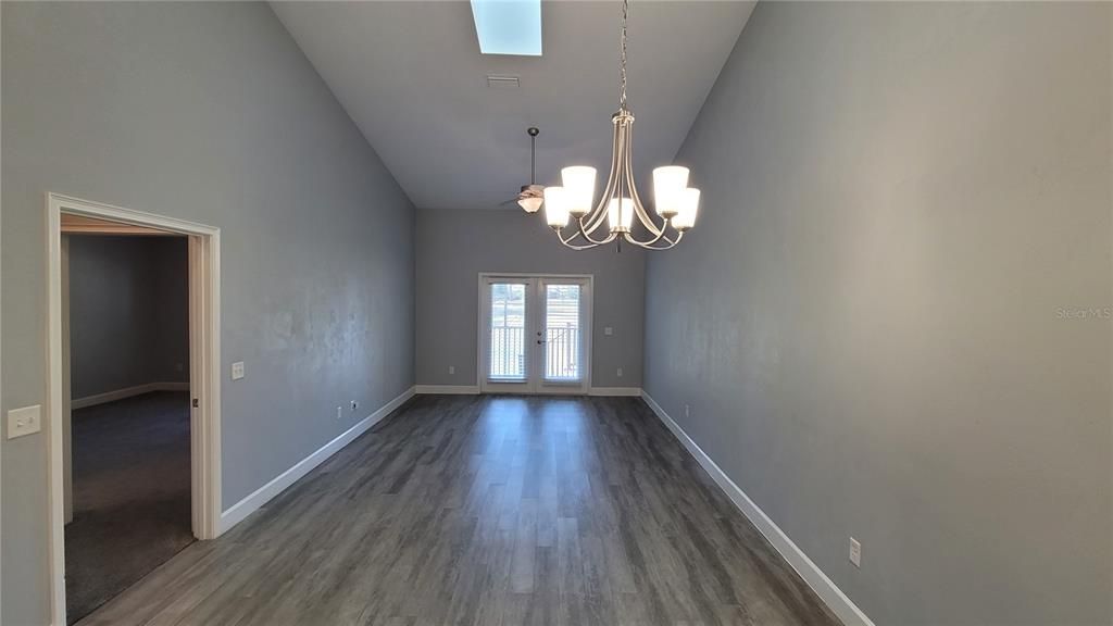 For Rent: $2,200 (2 beds, 2 baths, 1515 Square Feet)