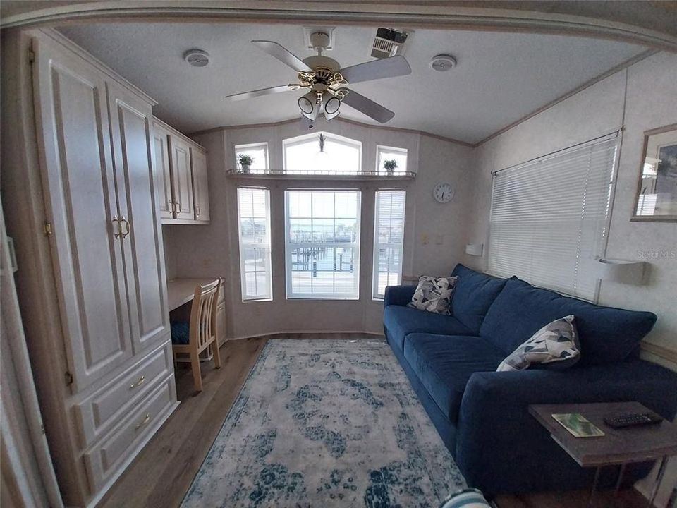 В аренду: $2,000 (1 спален, 1 ванн, 480 Квадратных фут)