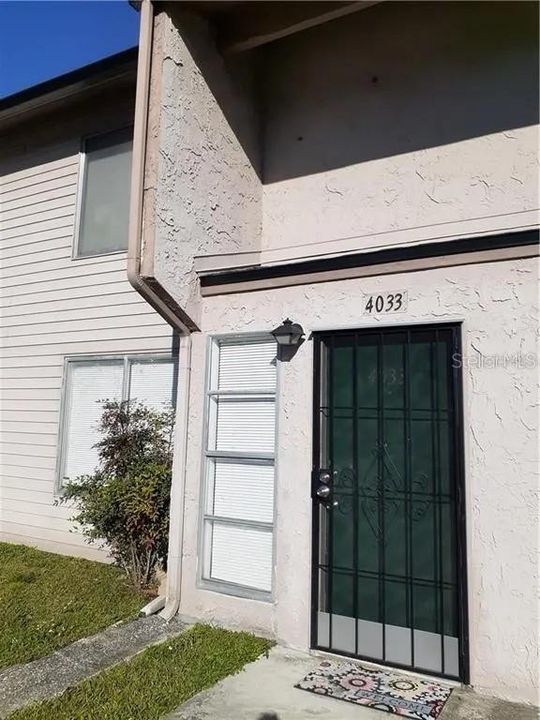 Recently Sold: $131,300 (2 beds, 1 baths, 1164 Square Feet)