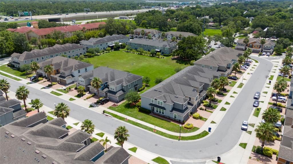 Active With Contract: $359,000 (3 beds, 2 baths, 1668 Square Feet)