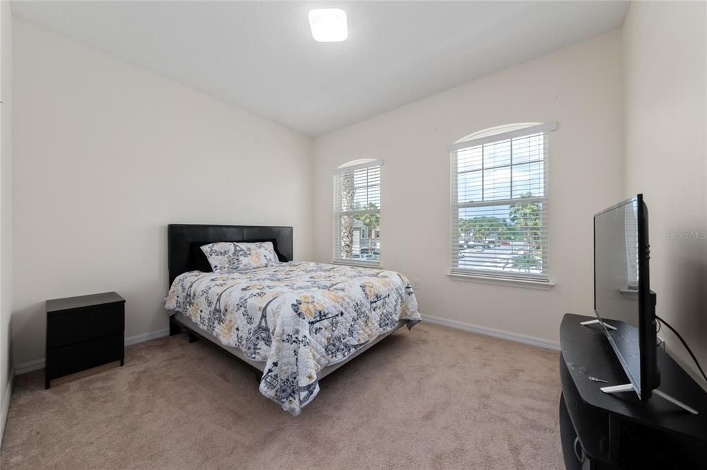 Active With Contract: $359,000 (3 beds, 2 baths, 1668 Square Feet)