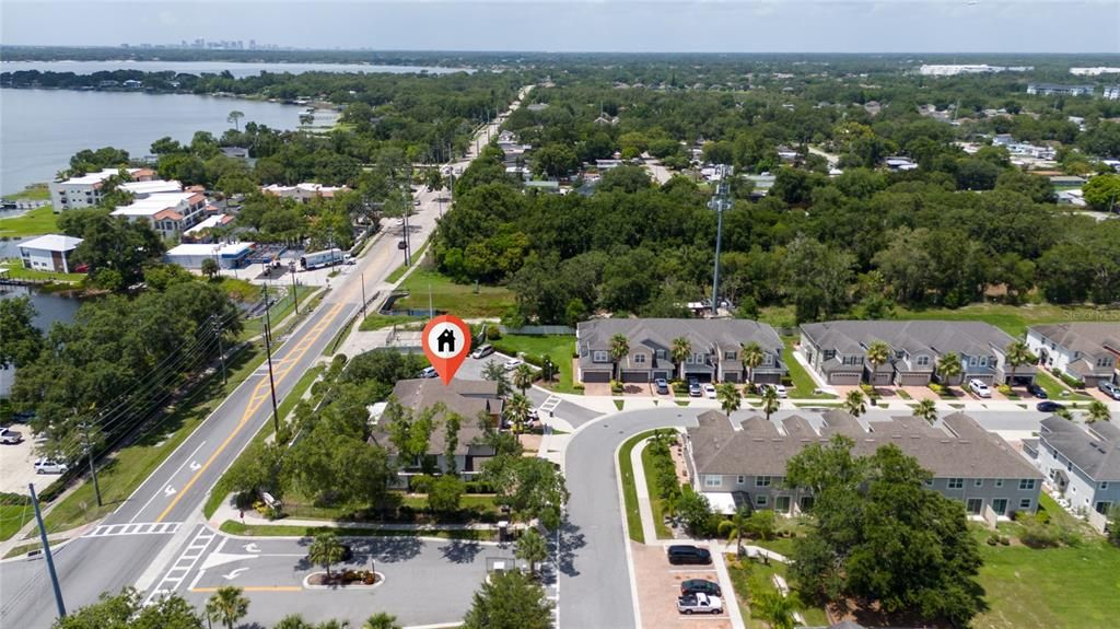 Active With Contract: $359,000 (3 beds, 2 baths, 1668 Square Feet)