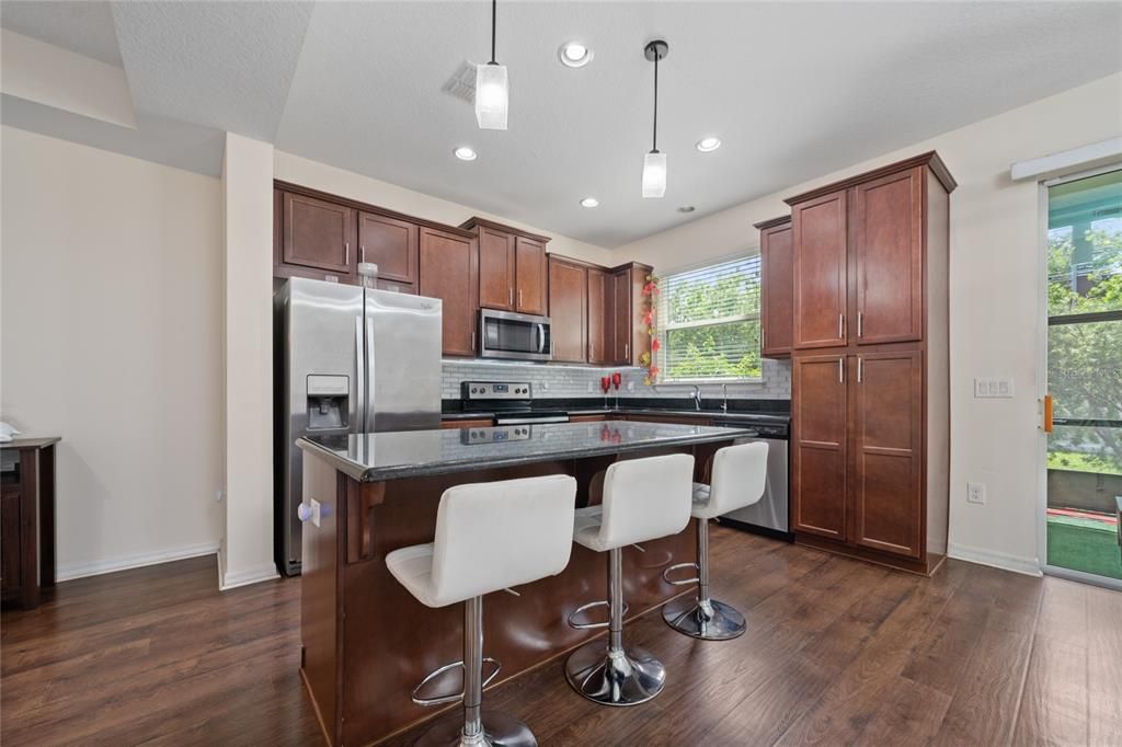 Active With Contract: $359,000 (3 beds, 2 baths, 1668 Square Feet)