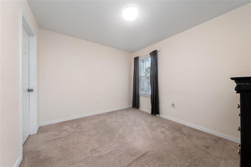 Active With Contract: $359,000 (3 beds, 2 baths, 1668 Square Feet)